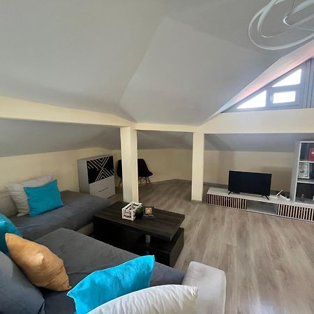 Apartment Happy Holiday Lazur Burgas Luaran gambar