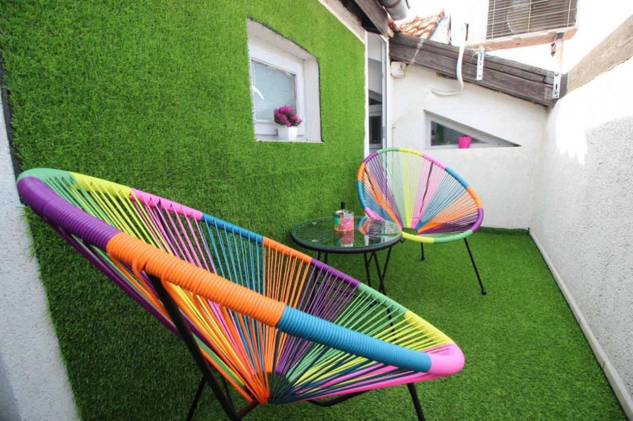 Apartment Happy Holiday Lazur Burgas Luaran gambar